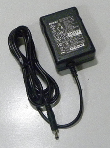 BUFFALO　UIA312-0520　DC5V2A　■3036-03