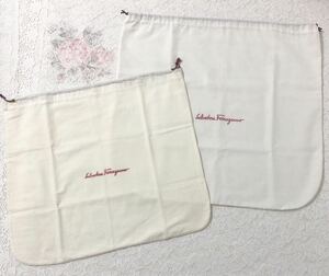 サルヴァトーレ・フェラガモ「Salvatore Ferragamo」バッグ保存袋 旧型 2枚組 (3773) 正規品 付属品 内袋 布袋 巾着袋 ホワイト 当時品