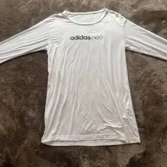 adidas neo ホワイト ロングスリーブ Tシャツ