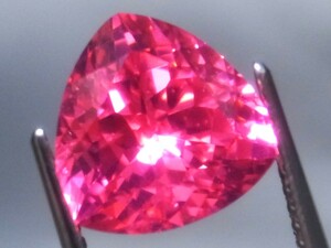 5.92ct 新品・新色で大粒サイズ・オレンジピンクカラー合成ヤグセラミック宝石 ＹＡＧ（イットリウム・アルミニウム・ガーネット）