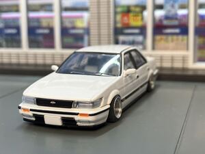 トミカ　リミテッド　ヴィンテージ　TLV 1/64 ミニカー　改造　改　カスタム　ホイール　ニッサン　日産　ブルーバード　sss