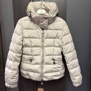 モンクレール MONCLER ダウンジャケット　キッズ　１３０