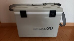 SHUWA 秀和　レジャークーラー LUCK ラック30　クーラーボックス　30L　グレー (検) シマノ ダイワ