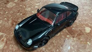 UT-Models 1/18 911 Porsche Turbo 993