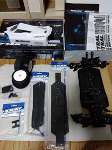 XRAY XB4C 2023 カーペット　1/10 4WD バギー