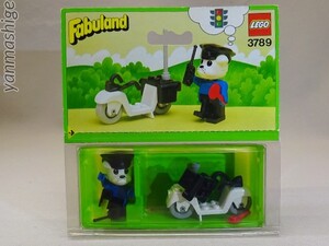 新品84年製 LEGO Fabuland 3789 白バイと警察犬・ブルドッグのクラーク Inspector Dog with Police Motorcycle ファビュランド レゴ