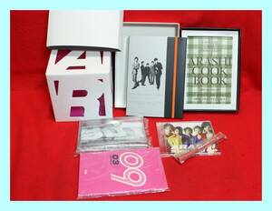 4.23.43 嵐 HAPPY HOLIDAY ARASHI 2008.04-2009.03 /Step and Go[Special Cu[9]bic Box盤] 嵐 使用感なし　売り切り