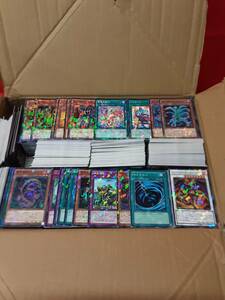 ★☆遊戯王カード　Yu-Gi-Oh！　大量　まとめ　9㎏　約5500枚以上 (100)☆★