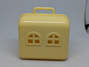 昭和レトロ バンダイ BANDAI ペットケース 人形 ドール 小物 ミニチュア 1985