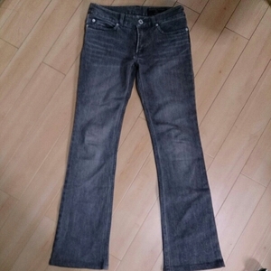 QUEENS COURT JEANSクイーンズコート24ジーンズラインストーン付