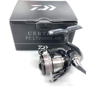 σσ DAIWA ダイワ スピニングリール 24セルテート FC LT2500S-XH 程度A 箱付 306570 目立った傷や汚れなし