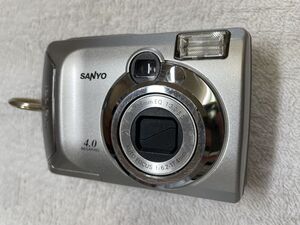 SANYO Xacti DSC-S4