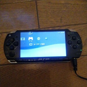 PSP2000　ピアノブラック中古