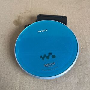 40 レタパ600円発送　中古　SONY ソニー CDウォークマン WALKMAN D-NE730 ポータブルCDプレイヤー 