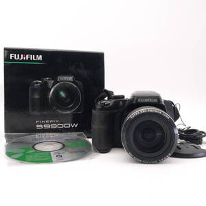 美品 Fujifilm 富士フイルム FINEPIX S9900W 単三電池で稼働 元箱あり コンデジ コンパクトデジタルカメラ #B1694