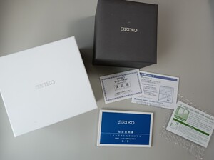 SEIKO ブライツ 8B82-0AL0 腕時計の純正ボックス 箱と8B82用のトリセツ 説明書 製造番号記載有り保証書