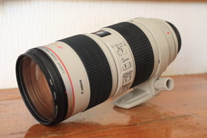 1000円～ EF 70-200mm f/2.8 IS USM フィルター・フード付き 美品