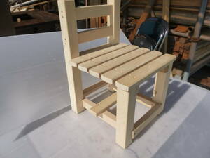 手造り　米ヒバ小型椅子型花台