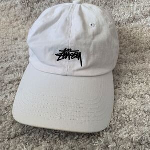 stussy 白　ホワイト　キャップ　帽子　ステューシー