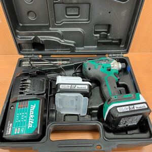 T1163【中古品】/マキタ makita MTD001D 充電式インパクトドライバー バッテリー付き BL1415G