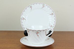 ウェッジウッド　ピンクガーランド　トリオ　ティーカップ　ケーキ皿　プレート　花柄　ヴィンテージ　イギリス　WEDGWOOD T58