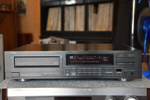 YAMAHA CDX-900D完動品