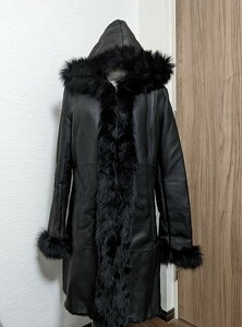 【送料無料】A971 MONCADA フォックス　リアルムートン　羊革　ラム　フード付き　ロングコート　ブラック　黒　リアルファー　毛皮　M
