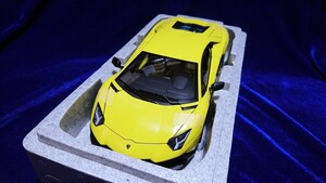 1/18 Lamborghini Aventador LP720-4 50゜Anniversario Autoart 74681 ランボルギーニ アヴェンタドール 50thアニバーサリーED. 難有