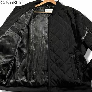 極美品/XLサイズ●カルバンクライン フライトジャケット ボンバー MA-1ブルゾン Calvin Klein ダウン 中綿 キルティング ロゴチャーム 3L位