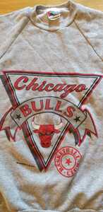 送料込　新品　1990年代品★　MBA NUTMEGトレーナー　Chicago BULLS ブルズ　アメリカ製　杢グレー　M