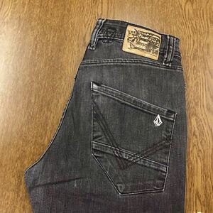 【FI284】VOLCOM BRAND JEANS 32 ブラック バイカラー ジーンズ ジーパン デニムパンツ ストレッチ生地 ブランド古着 ボルコム 送料無料