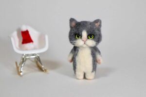 chickdoll ちっこいブリティッシュショートヘア はちわれグレーちゃん　猫　ねこ　羊毛フェルト　人形　ミニチュア　handmade ドールハウス