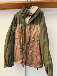  BURTON バートン ジャケット　スノーボード　スキー用ウェア　サイズメンズS 中古　