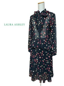 LAURA ASHLEY【ローラアシュレイ】シフォン生地 水玉 セットアップスーツ ９号