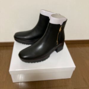 ★モードカオリ　スノアンクルブーツ新品25.5㎝　24,000円のお品　レディース★