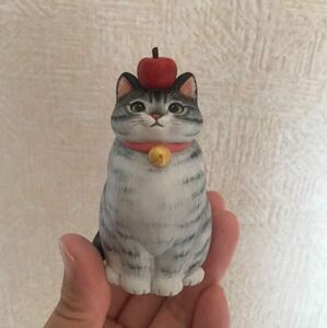 猫　置物　創作人形