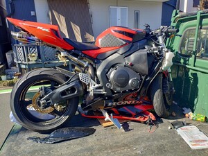 CBR1000RR　SC57 フロント事故車　部品取り