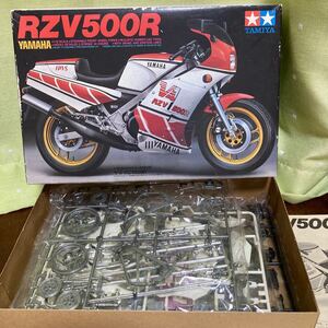 タミヤ 1/12 ヤマハ RZV500R