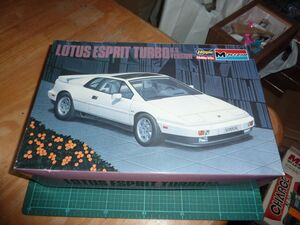 1/24　ロータス エスプリ ターボ（アメリカ仕様) ①　ハセガワ/モノグラム MONOGRAM　LOTUS ESPRIT TURBO U.S.Version