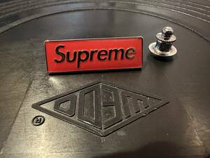 【￥100～￥4000即決】Supreme ピンズ単品売り／中古 Supreme Box Logo Pin／20AW MA-1付属品／ピンバッジ