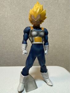 【ドラゴンボールフィギュア　ベジータ超サイヤ人】　新品　箱無し　ビッグサイズ　全長約30cm 