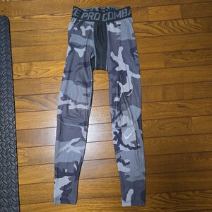 NIKE PRO COMBAT ナイキ プロコンバット レギンス タイツ　Mサイズ　迷彩タイツ　カモフラージュ タイツ コンプレッション