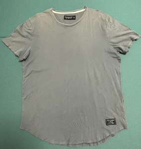 ★中古★本物★Abercrombieアバクロ★半袖Ｔシャツ★ＸＬサイズ★薄いブルー