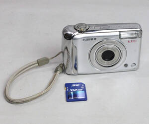 122306 【良品 フジフィルム】 FUJIFILM FinePix A610 ファインピクス 6.3 MEGA PIXELS デジタルカメラ