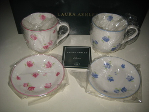 ローラアシュレイ LAURA ASHLEY Abbeville アベヴィル　マグカップ & プチ トレイ 小皿 ペアセット　箱付