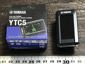 [GM]YAMAHA ヤマハ・クリップオン・チューナー YTC5 シンプルで見やすく、小型ながらも視認性が高く、使いやすい液晶式クリップチューナー