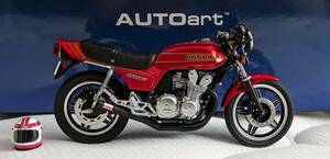 オートアート CB750F 1/12 バリバリ伝説 ホンダ 巨摩 郡 ヘルメット付属 AUTOart HONDA バリ伝 12561