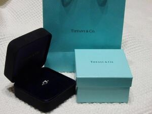 ☆TIFFANY&Co.ティファニー　6ポイントダイヤ プラチナpt950 オープンハート 8号