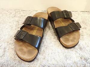 【BIRKENSTOCK ビルケンシュトック】ブラックラバー 39サイズ 25.0㎝エナメルラバー加工サンダル☆中古品☆