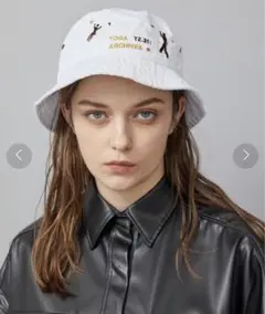 Toga embroidery bucket hat